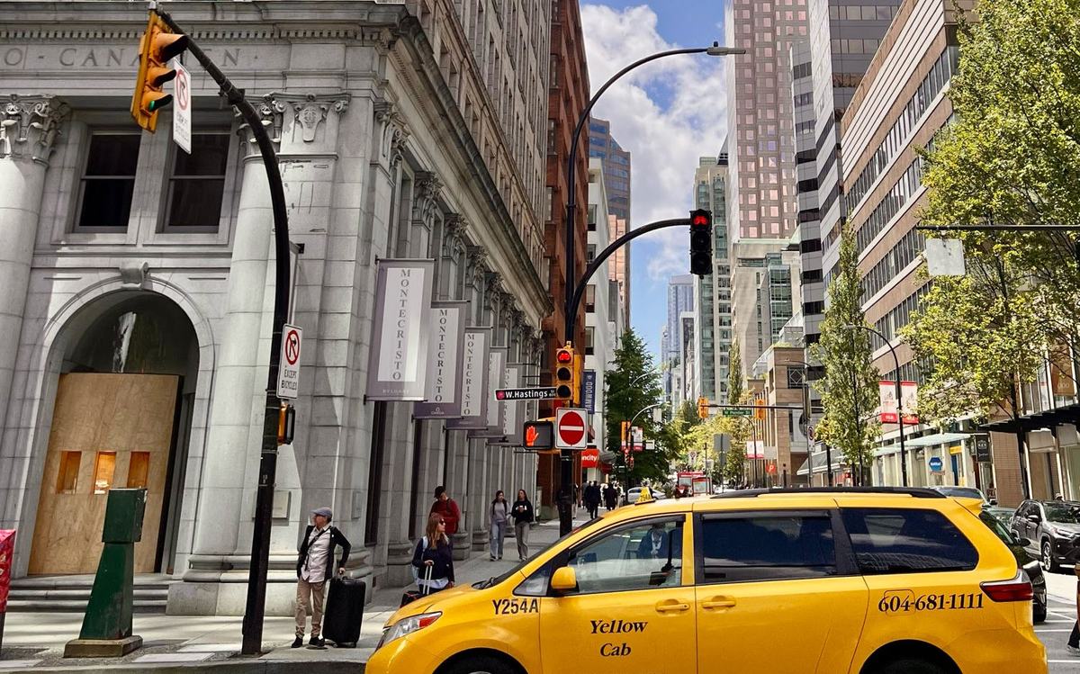 A weekday afternoon on West Hastings Street, downtown Vancouver